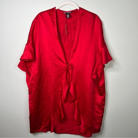 Victoria’s Secret Red Satin “Love” Valentine’s Day Mini Robe (One Size) - Picture 4 of 13